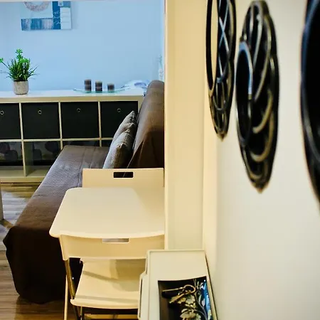 Holi-rent Carihuela Sunset Loft Daire Torremolinos