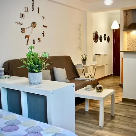 Holi-rent Carihuela Sunset Loft *